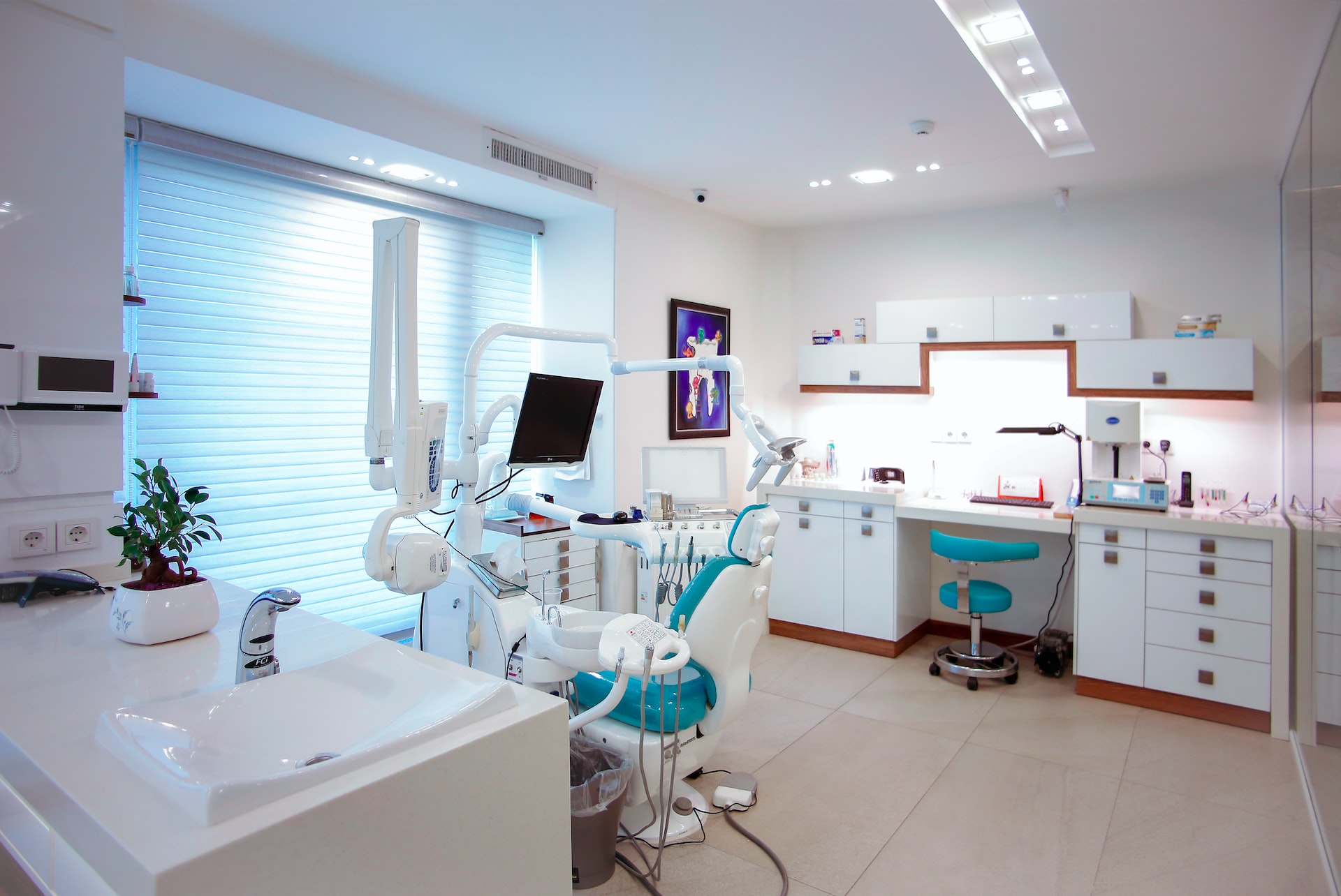 Dentista centro de Florianopolis, saiba sobre os serviços e como encontrar